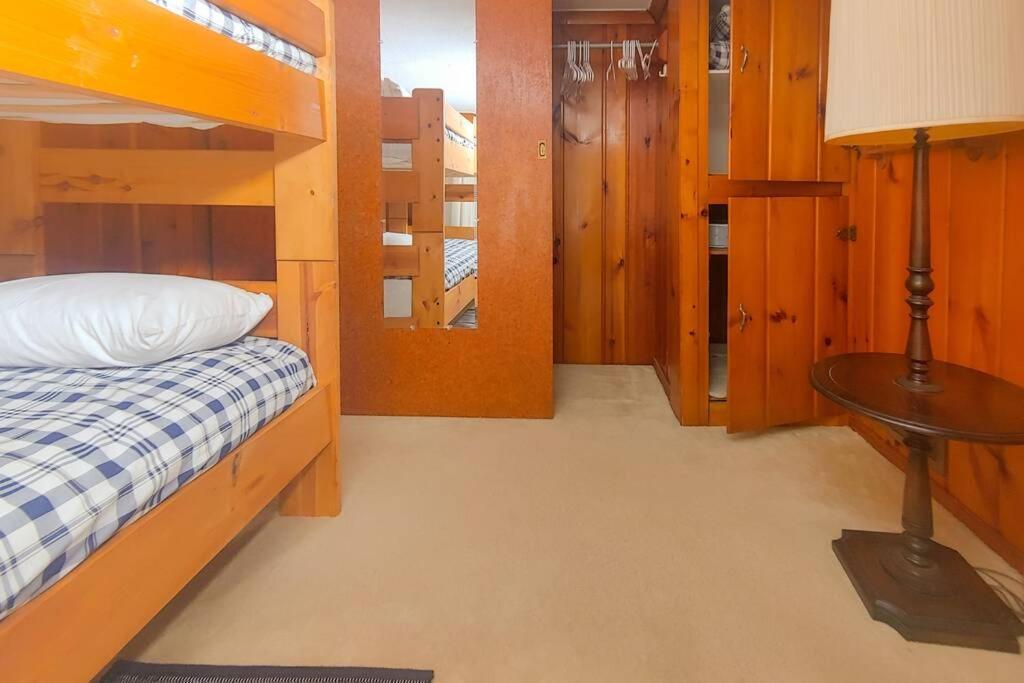 Huge Historic, W/Large Yard & Close To Beach Маністі Екстер'єр фото